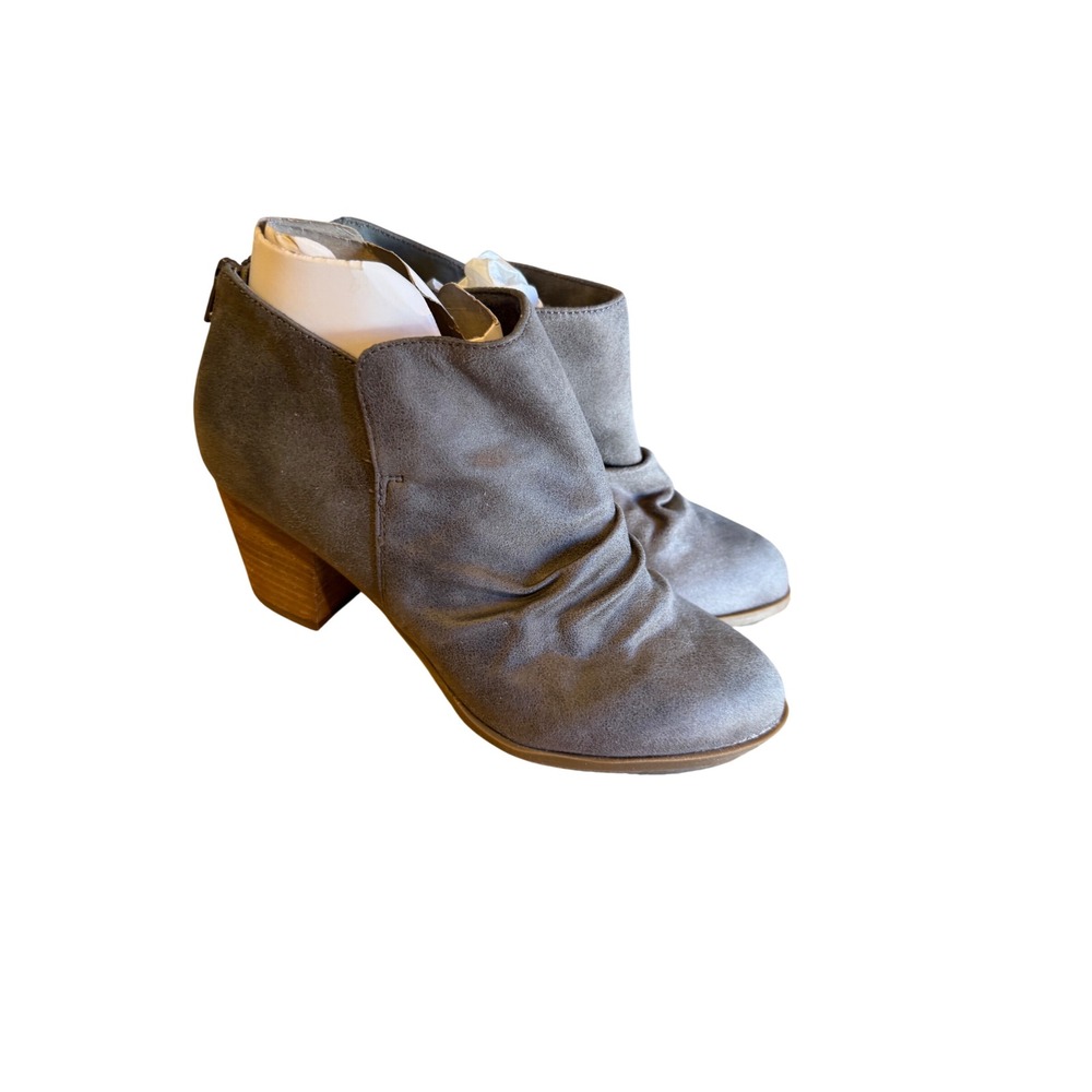 NWOT Report Clarice Ankle Booties Gray Suede Ruched Back 3" Block Heel Size 7.5W
